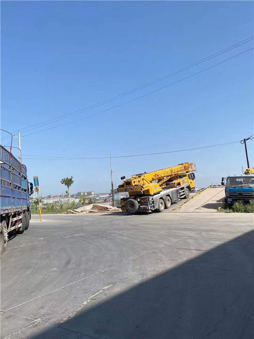 即墨区25吨吊车的租赁价格大概是多少？