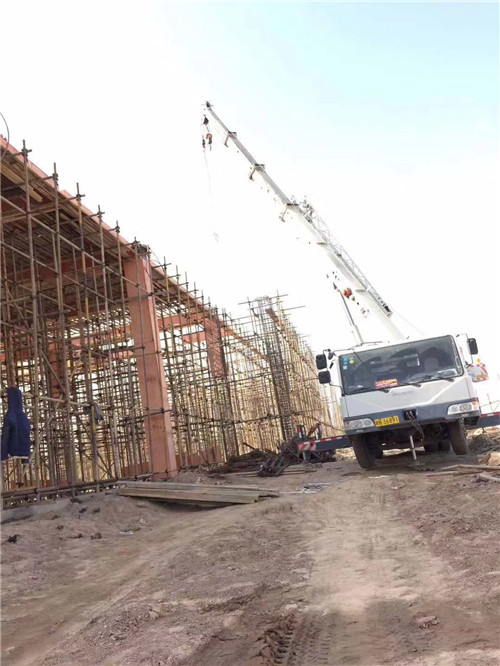 即墨区吊车作业的安全注意事项有哪些？