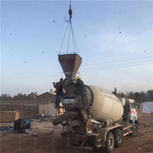 即墨区“精准瞄准”—— 吊车的 “定位导航” 技术